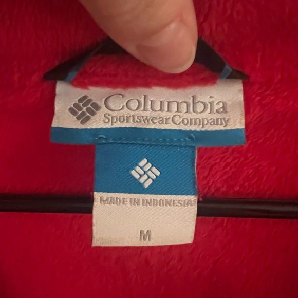 Columbia Wisconsin Badgers zip up jacket. Color Red. Size Medium. - Picture 3 of 3